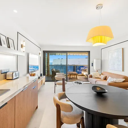 Ref 2030 - Croisette - Sea View For Rent Apartment *