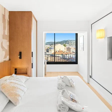 Ref 2030 - Croisette - Sea View For Rent *